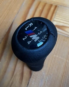 passend für BMW E30 E34 E36 E39 E49 E60 E62 E90 E92 5 GANG SCHALTKNAUF M POWER - Bild 1 von 2