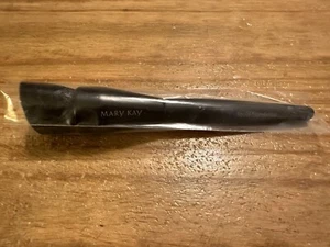 Mary Kay Angled Liquid Foundation Brush - Picture 1 of 3