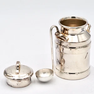 Silber Zuckerdose 9cm mit Deckel und Löffel in Milchkannenoptik mit Punze -160g - Zdjęcie 1 z 7