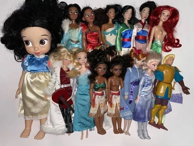 Lote sortido de bonecas princesa Disney + roupas/acessórios - Pls Leia a descrição - Imagem 1 de 4