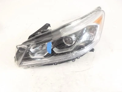 Faro halógeno izquierdo TYC para Honda Accord 2016-2017 Foto 1 de 3