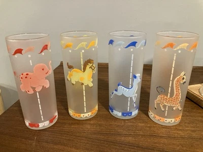 Vasos de animales de carrusel esmerilados Libbey vintage - Juego de 4 - Retro de mediados de siglo Foto 1 de 4
