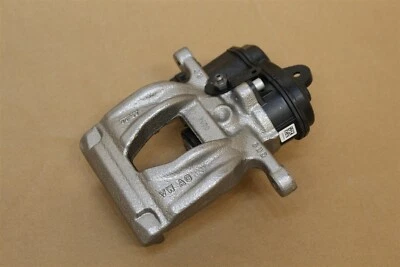 Pinza trasera derecha audi a4 b8 2016 en adelante con motor 8w0615404a nueva original  Foto 1 de 2