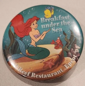 Disney Pin Anstecker Button Kleine Meerjungfrau Arielle Prinzessin Film Film Werbung - Bild 1 von 5