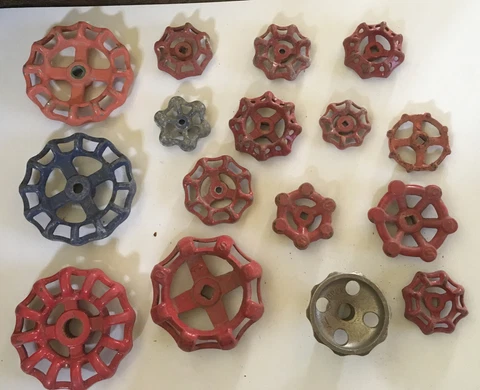 Lot 16 Vintage Faucet Handles Water Valves Lot “C” Cover