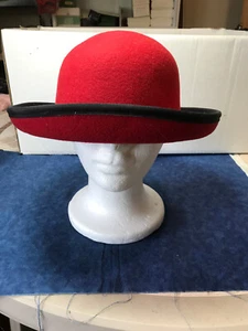 LADIES RED WINTER HAT MATERIAL FELT SIZE SMALL - Picture 1 of 4