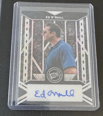 Pase de prensa automático 1/3 LEAF COLLECTIVE ED O'NEILL 2024 Foto 1 de 2