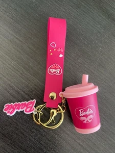 Barbie Puppe süß Kaffeebecher Silikon Schlüsselband Charming Schlüsselanhänger rosa NEU - Bild 1 von 2