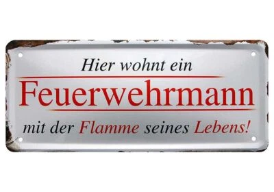 SCHILDER-ZENTRALE Blechschild lustige Sprüche Deko Schild Home Hier wohnt ein Feuerwehrmann 28x12