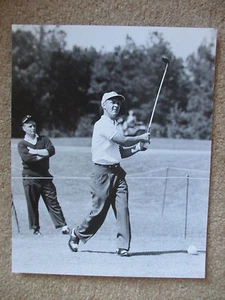 ARNOLD PALMER FOTO 8x10 in bianco e nero #2 - Foto 1 di 1