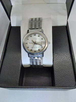 Zodiac Senator 17 Jewels Hermetic Automatic Watch Unisex Cal.72B Vintage - Image 1 of 4