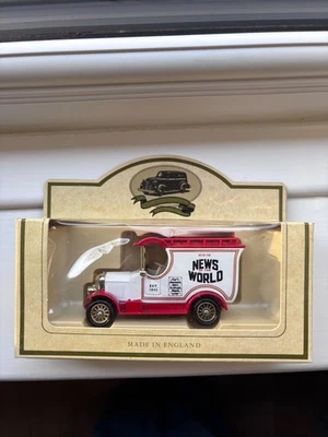 Lledo News Of The World LP50013 Bull Nose Morris Van - Image 1 of 3