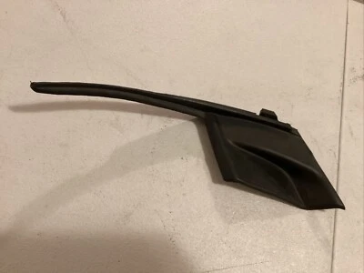 TOYOTA SIENNA 2011-2020 LIMPIAPARABRISAS IZQUIERDO CUBIERTA GUARDABARROS EMBELLECEDOR SELLO OEM Foto 1 de 4