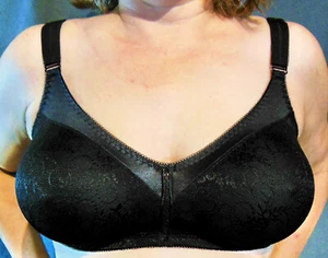 SEXY!! CABERNET BLACK NYLON LACE WINGS WIRE FREE BRA 34DD EUC - Picture 1 of 4