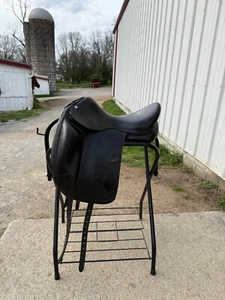 17in Medium Amerigo Vega saddle w/ slimmer panels - Picture 1 of 4