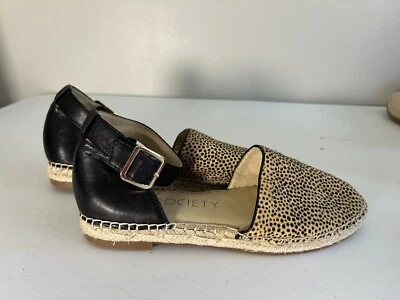 Sole Society Cheetah women's size 8M Genuine Leather Flat Ankle Strap Sandals - Image 1 of 4