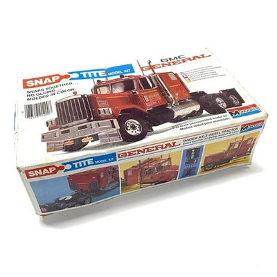 MONOGRAM SNAP TITE 1/32 SCALE PLASTIC MODEL GMC GENERAL KIT 5-189-5 NOB READ!! - Image 1 of 4