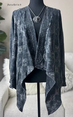 Nova JAQUETA CARDIGÃ CRUZADA VOCAL Feminina CRISTAL CINZA TOM AZUL P Pequena Y2K - Imagem 1 de 4