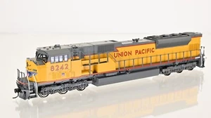 KATO EMD SD90/43MAC Union Pacific 8242 HO scale - Picture 1 of 7