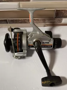 Vintage Fishing Reel SILSTAR EX2240 Gear Ratio 4.6:1 - Picture 1 of 3