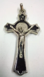 Ciondolo Crocifisso San Benedetto Vintage Tono Argento Smalto Nero 1,5" Marcato Italia - Foto 1 di 9