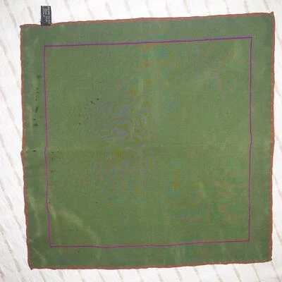 Pañuelo de bolsillo de seda hecho en Italia Foto 1 de 3