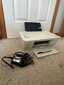 Impresora de inyección de tinta todo en uno HP Deskjet 2540 tinta usada incluida funcional + cable - Imagen 1 de 4