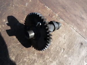 arbre a cames f2.5b 2,5cv 4T yamaha - Imagen 1 de 3
