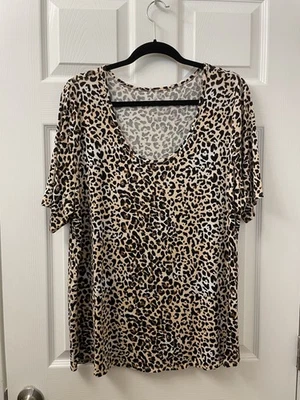 Maurices 24/7 Women’s 1X Animal Print Stretch Knit Short Sleeve Pullover Top - Image 1 of 4