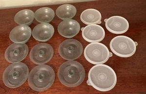 6 Vintage Tupperware Dessertbecher mit rauchgrauem Fuß und Deckel - Bild 1 von 4
