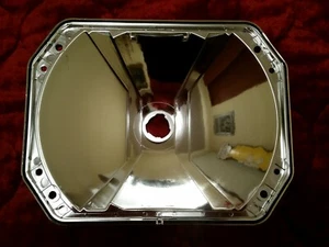 Code 3 / PSE Chrome Bezel for 80/81/82 series halogen or strobe Octagonal lights - Picture 1 of 3