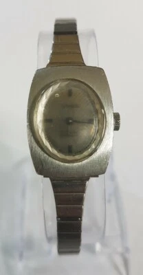 Hermoso reloj mecánico vintage Lanco para mujer Foto 1 de 4