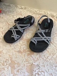 Skechers ~ Outdoor Lifestyle Gr. 7 schwarz-weiß - Riemchensandalen - Zehenriemen - Bild 1 von 7