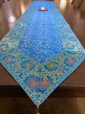 Table Runner 真丝挂毯锦缎 80 英寸亚军佩斯利装饰蓝色亚军礼物 — 第 1/2 张图片