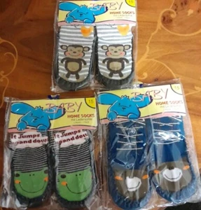 Restposten Baby Kleinkind Jungen Hausschuhe Socken, Hausschuhe Alter 18-24 Frosch, Bär, Affe Neu - Bild 1 von 5