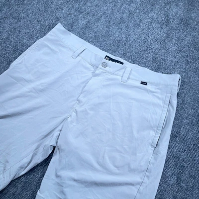 Pantalones Cortos Chinos de Golf Travis Mathew Hombres 38 Gris Rendimiento Informales Frente Plano Preppy Foto 1 de 4