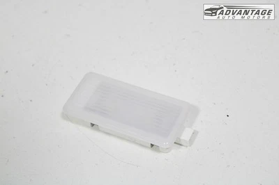 BMW 330I XDRIVE F30 LCI 2017-2018 maletero interior cortesía luz de lectura lámpara OEM Foto 1 de 4