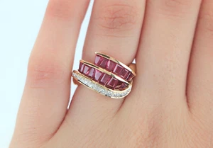 $3,250 LeVian 18k Yellow Gold Baguette Red Ruby Round Diamond Cocktail Ring Band - Picture 1 of 8