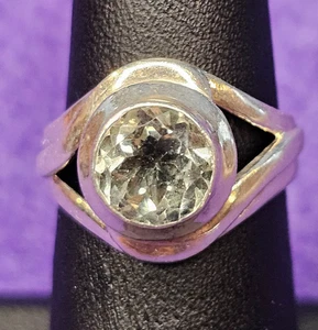 925 Sterling Silber Modernist Ring Größe 6,5 Zargenfassung klarer Stein geteilter Schaft - Bild 1 von 15