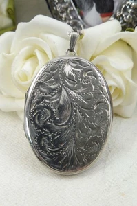 Large Vintage St Silver Double Locket Pendant British Hallmarks Birmingham 1972 - Picture 1 of 13