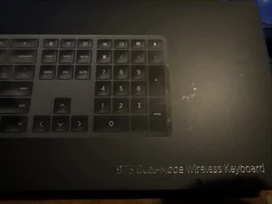 Teclado inalámbrico HP 975 modo doble retroiluminación Bluetooth - Imagen 1 de 8