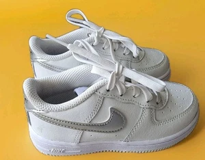 FJ3488 100 Nike Air Force 1 Low Se Kid's Toddler Unisex Size 9C White Silver - Picture 1 of 17