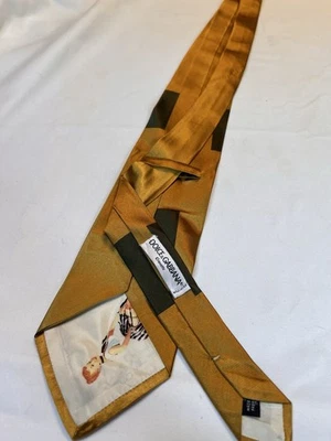 Dolce & Gabbana Vintage Peek a Boo Pinup Girl Silk Cravatte Italy Gold Green - Image 1 of 4