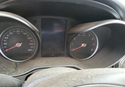 2015 C 级 OE 速度计集群 101K 英里梅赛德斯-奔驰 — 第 1/4 张图片