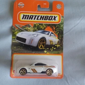 Matchbox 1/64 Diecast #75/100 White 2003 Nissan 350Z - Picture 1 of 2