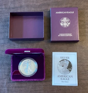 1993-P US Mint 1 oz Proof American Silver Eagle with Box and COA - Picture 1 of 7