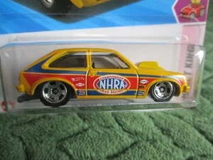 Hot Wheels Compact Kings '76 Chevy Chevette - Foto 1 di 7