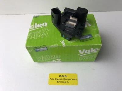 Regulador de voltaje del alternador Valeo OEM para Mercedes-Benz CL550, CL63 AMG, S63 AMG Foto 1 de 2