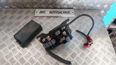 CHEVROLET MATIZ MK2 M200 UNDER BONNET ENGINE FUSE BOX BOARD & LID 2005-2009 - Image 1 of 4