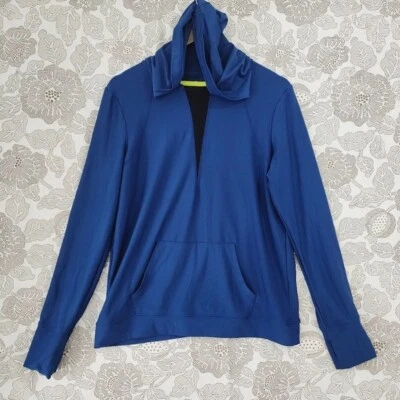 Pulôver feminino C&C California Athletic com capuz renda G - Imagem 1 de 4